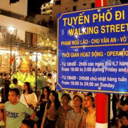 wanderlust tips hue khai truong pho di bo hoat dong vao cuoi tuan 1