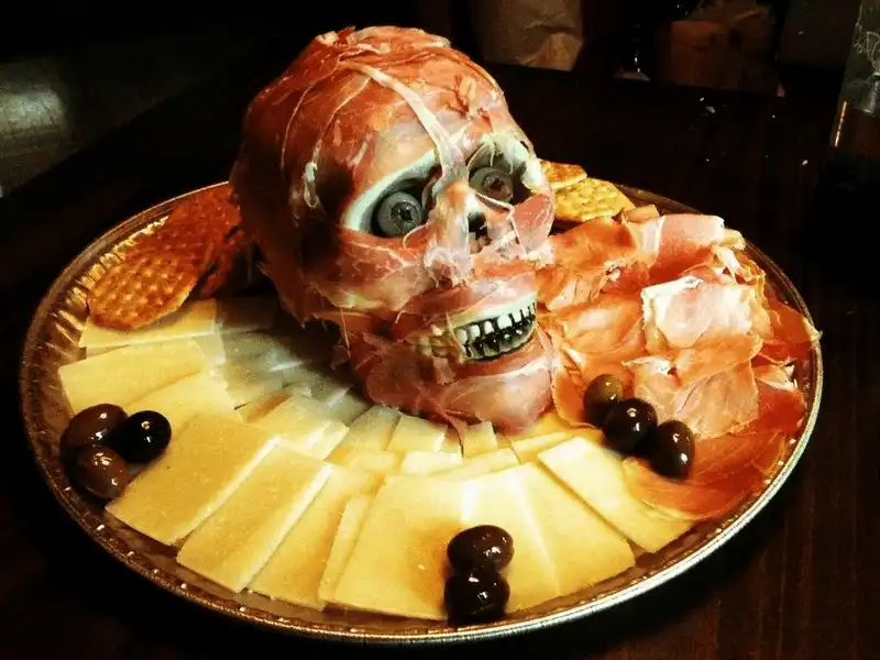 wanderlust tips 25 mon dac biet kinh di danh rieng cho le hoi halloween 12