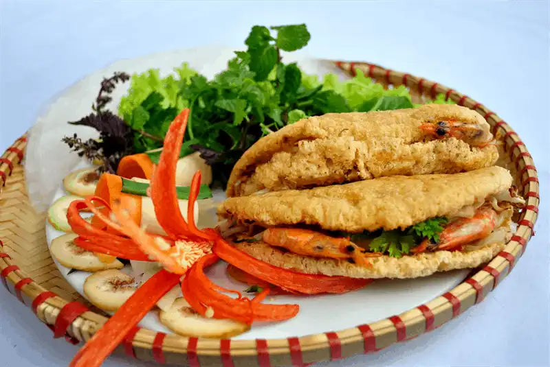 wanderlust tips 5 mon banh ngon lam nen linh hon thuc co hue 3