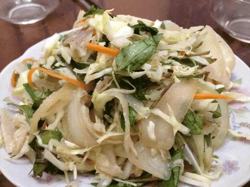 wanderlust tips 8 mon dac san noi danh bon phuong cua xu nghe 2