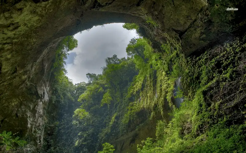 Bắt đầu khai thác tour đi xuyên hang Sơn Đoòng từ năm 2018 6 wanderlust tips bat dau khai thac tour di xuyen hang son doong tu nam 2018 1