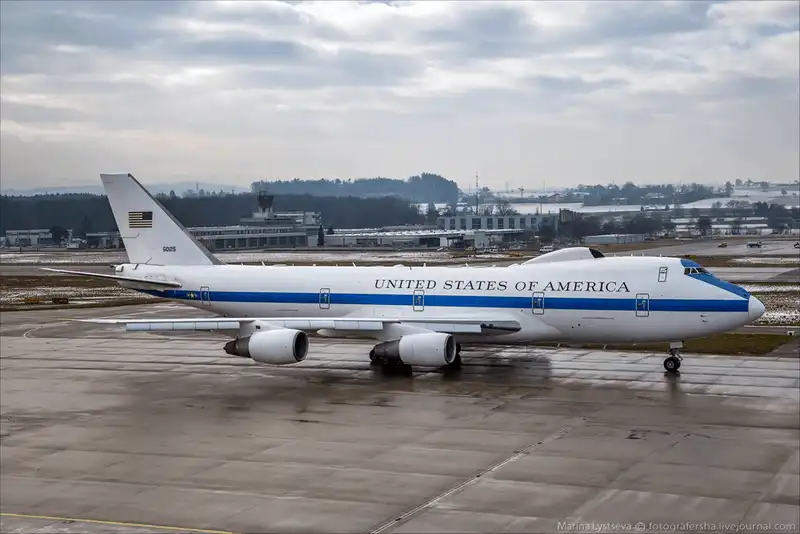 Cận cảnh máy bay Ngày Tận thế của Mỹ 5 wanderlust tips can canh may bay ngay tan cua su dung trong chien tranh hat nhan 1