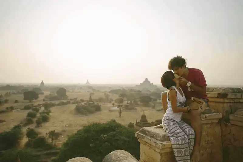 Cặp đôi dành 3 năm để đi du lịch khắp thế giới và chụp ảnh cưới 18 wanderlust tips cap doi danh 3 nam de di du lich khap gioi va chup anh cuoi16
