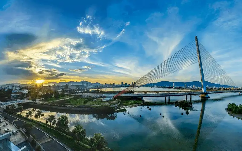 wanderlust tips da nang tam dung nhieu hoat dong du lich de phuc vu apecn 1