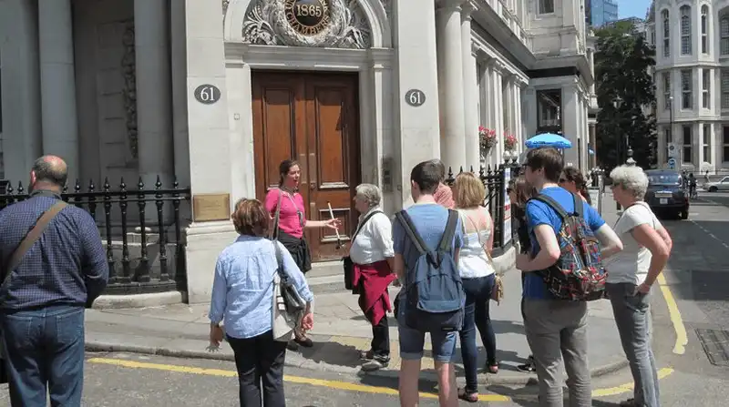 wanderlust tips diem danh 10 tour du lich la doi nhat gioi 5