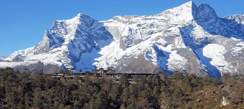 wanderlust tips everest view khach san co tam nhin an tuong nam tren dinh everest 12