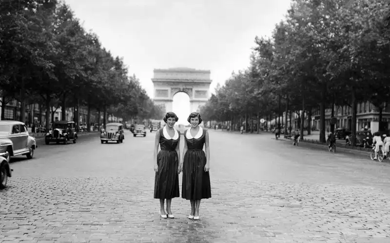 wanderlust tips hoai niem paris qua 13 buc anh den trang chup tu ki truoc 6