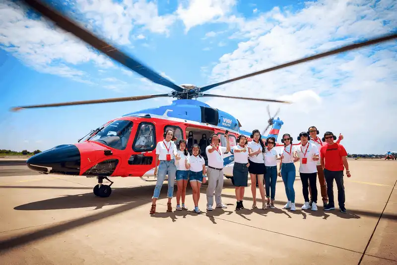 Ngắm cảnh từ trực thăng - Trải nghiệm du lịch mới tại Bà Rịa-Vũng Tàu 7 wanderlust tips ngam canh tu truc thang trai nghiem du lich moi tai ba ria vung tau 2