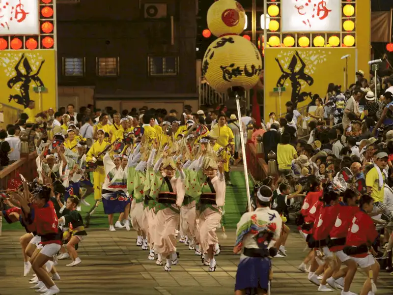 Rùng rợn những lễ hội người chết trên khắp thế giới 7 wanderlust tips rung ron nhung le hoi nguoi chet tren khap the gioi 3