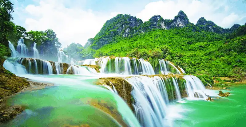 Tháng 10 hẹn với Lễ hội du lịch thác Bản Giốc, Cao Bằng 7 wanderlust tips thang 10 hen voi le hoi du lich thac ban gioc cao bang 2