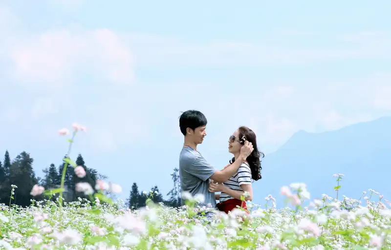 wanderlust tips thang 10 toi sa pa ngam hoa tam giac mach 4