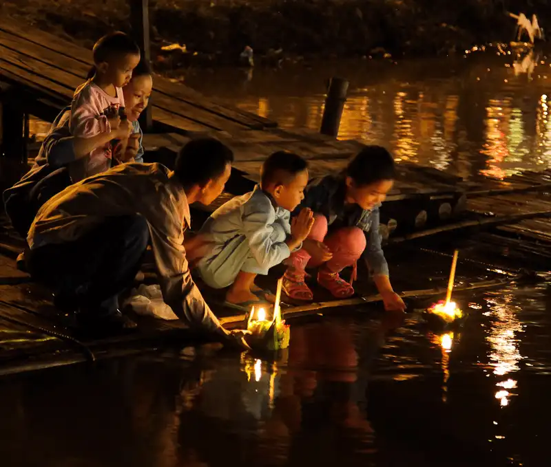 wanderlust tips thang 11 nay den thai lan de hoa minh vao le hoi hoa dang dep nhu mo 8
