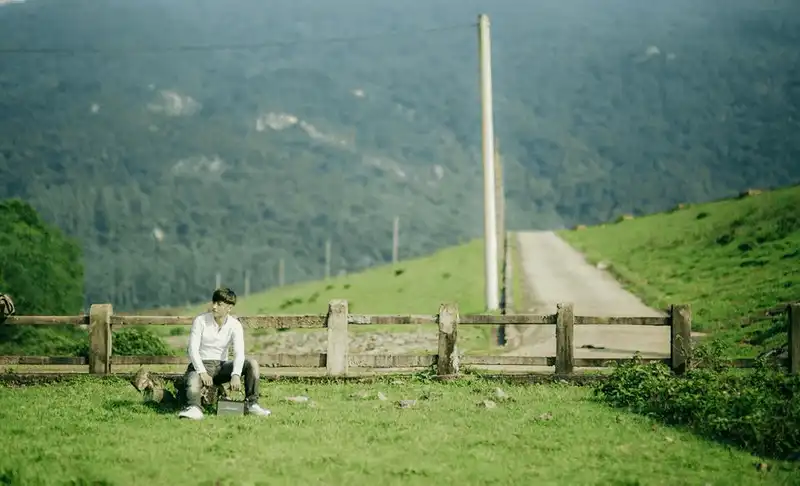 wanderlust tips toi ha tinh dung quen ghe dap xuan hoa mong mo 4