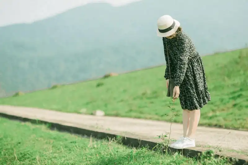 wanderlust tips toi ha tinh dung quen ghe dap xuan hoa mong mo 5