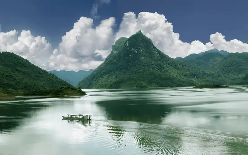 wanderlust tips toi tuyen quang nghe ke ve vu cua troi 1