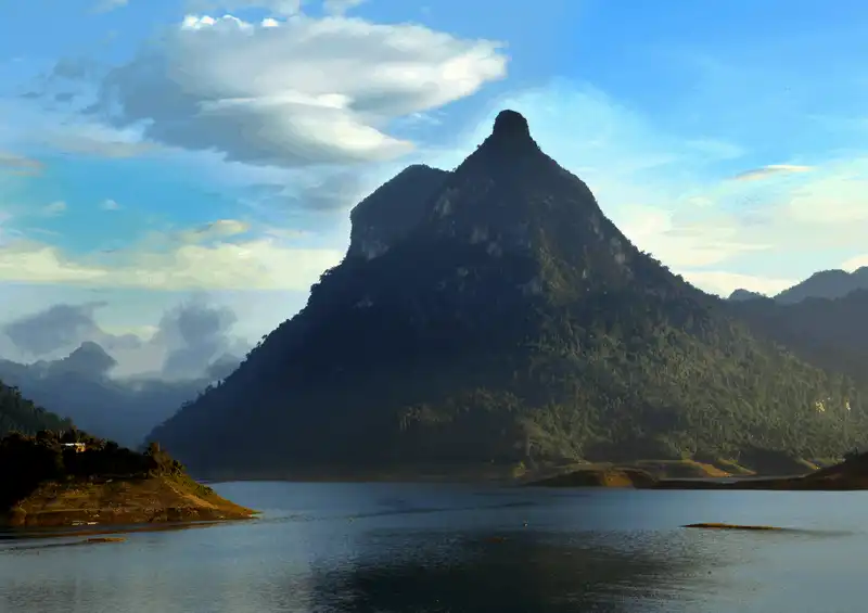 wanderlust tips toi tuyen quang nghe ke ve vu cua troi 2