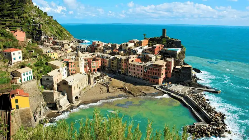 wanderlust tips ve dep dam cua 25 vung dat ruc ro sac mau tren gioi 13