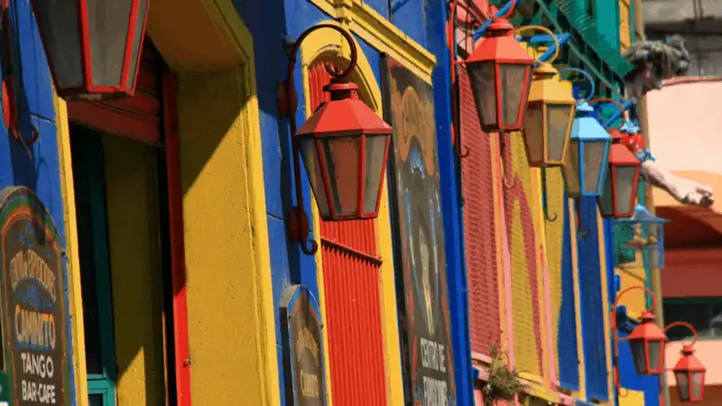 wanderlust tips ve dep dam cua 25 vung dat ruc ro sac mau tren gioi 25