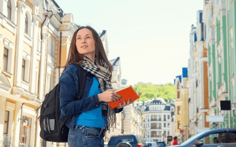 6 mẹo nhỏ giúp bạn học ngoại ngữ hiệu quả hơn khi du lịch nước ngoài 5 wanderlust tips 6 meo nho giup ban hoc ngoai ngu hieu qua hon khi du lich nuoc ngoai 3