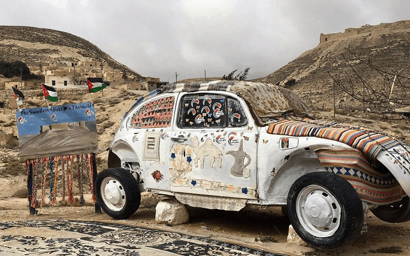 Thú vị khách sạn nhỏ nhất thế giới trong chiếc Vokswagen Beetle 5 wanderlust tips thu vi khach san nho nhat the gioi trong chiec vokswagen beetle 0