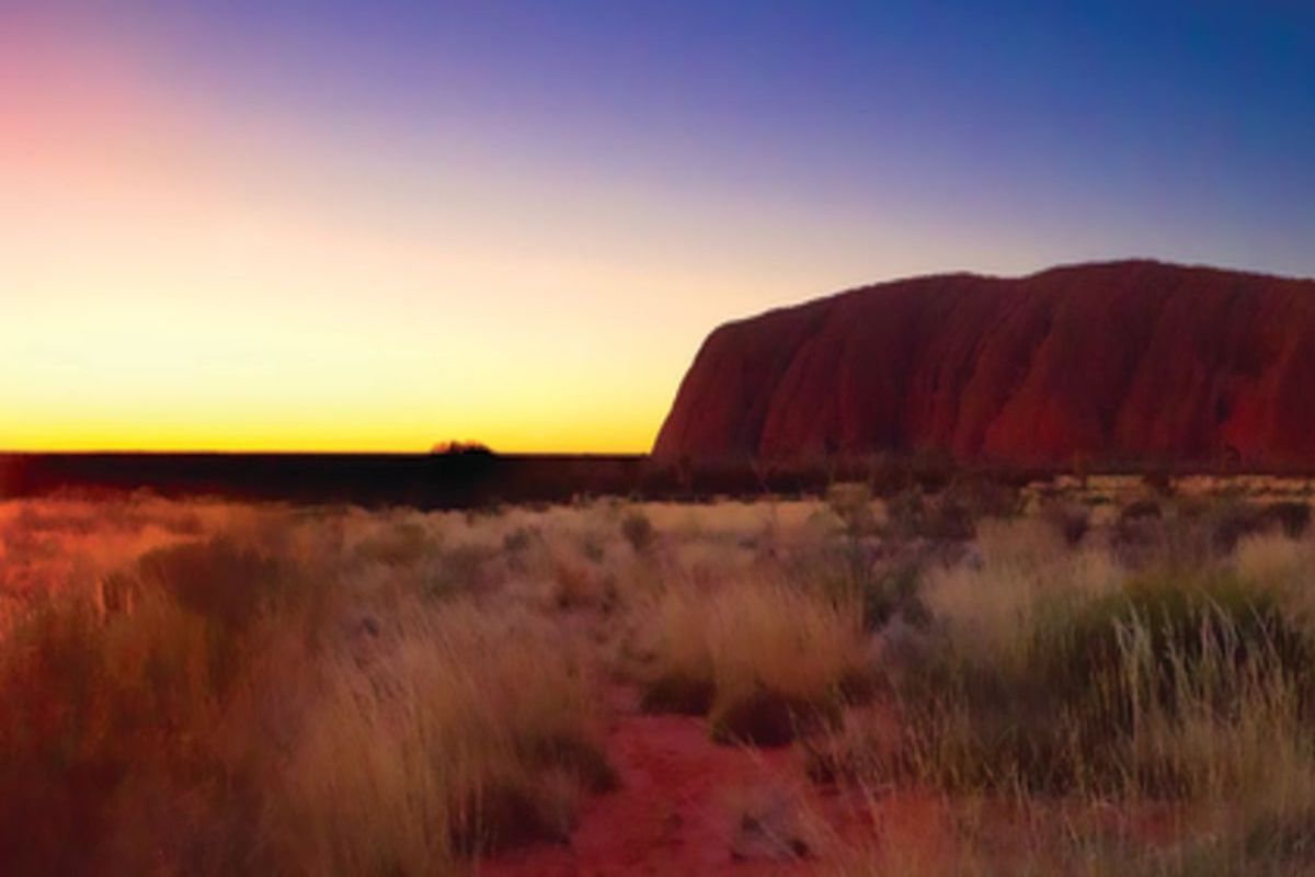Du khách sắp bị cấm leo núi Đá Thiêng Uluru ở Úc Du khách sắp bị cấm leo núi Đá Thiêng Uluru ở Úc