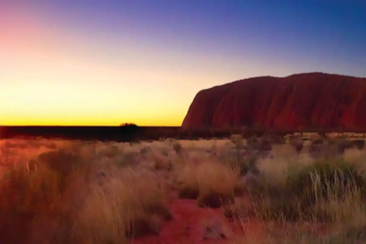 da-thieng-Uluru-Uc