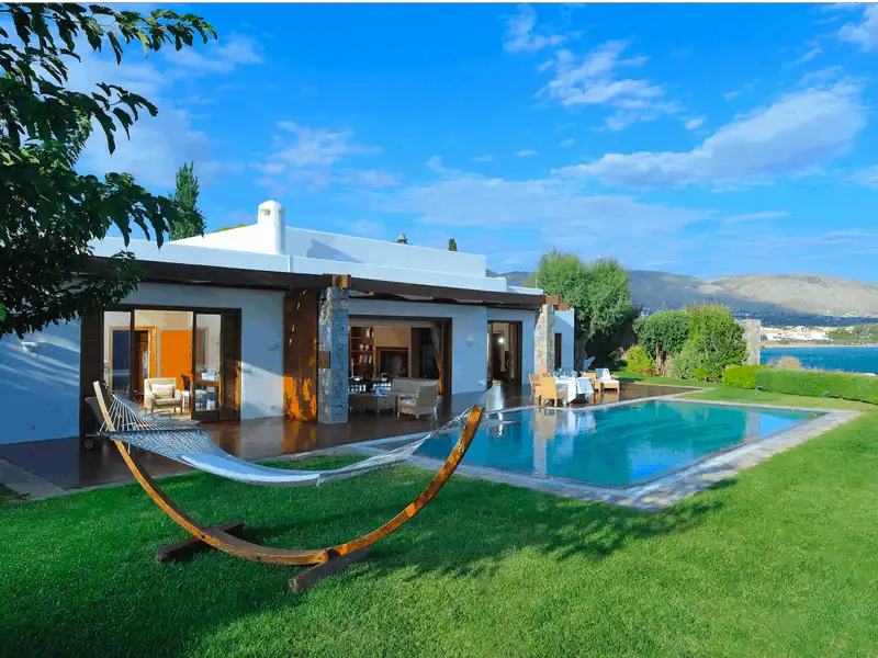 wanderlust tips 10 khach san co gia phong dat do nhat the gioi 10