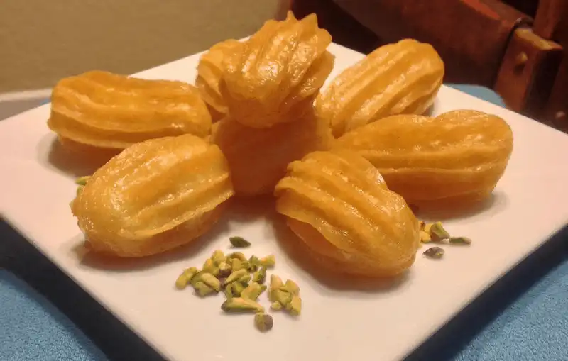 wanderlust tips 10 mon an khong the bo lo cua am thuc kuwait 10