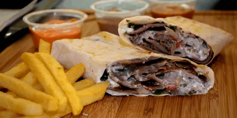 wanderlust tips 10 mon an khong the bo lo cua am thuc kuwait 9