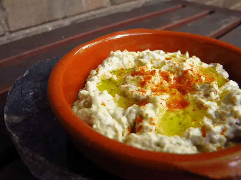 wanderlust tips 15 bat ngo cua am thuc a rap xe ut 10