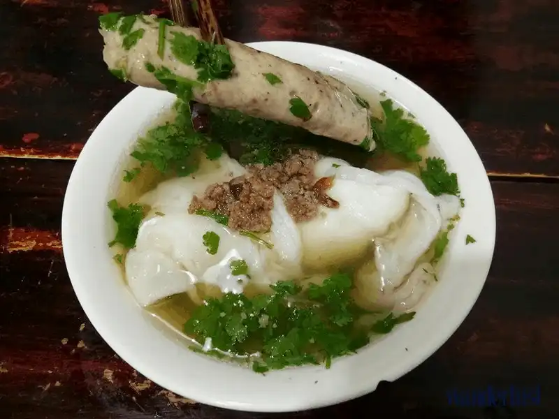 wanderlust tips 5 loai banh cuon ngon kho cuong o ha noi cho nhung ngay se lanh 4