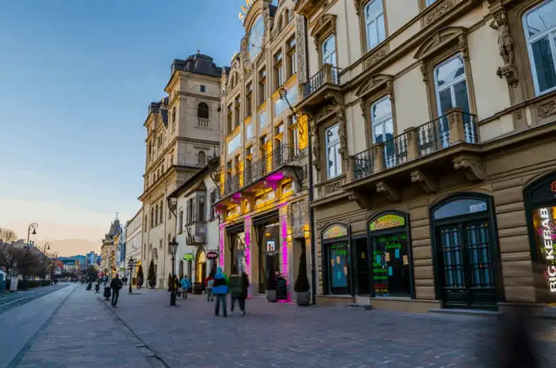 wanderlust tips 8 trai nghiem khong the bo qua o kosice slovakia 5 1