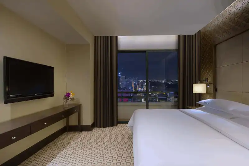 wanderlust tips Don Giang Sinh tai khach san Sheraton Sai Gon6