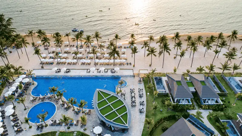 wanderlust tips Mua le hoi tai khu nghi duong Novotel Phu Quoc1