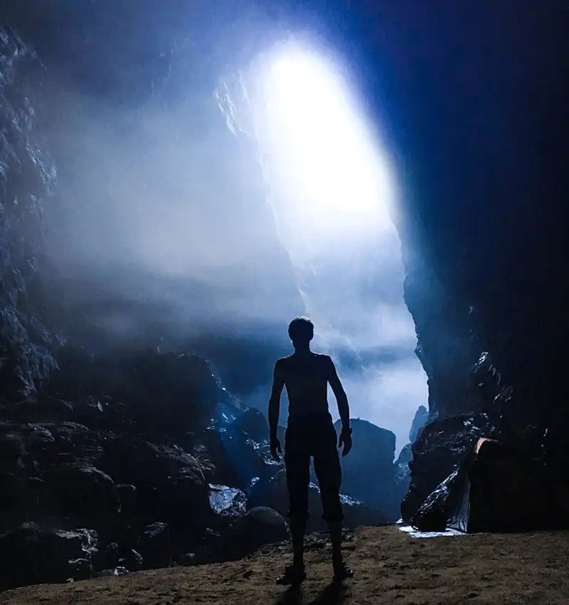 wanderlust tips bao nga vi son doong nhu gioi bi lang quen duoi long dat 6