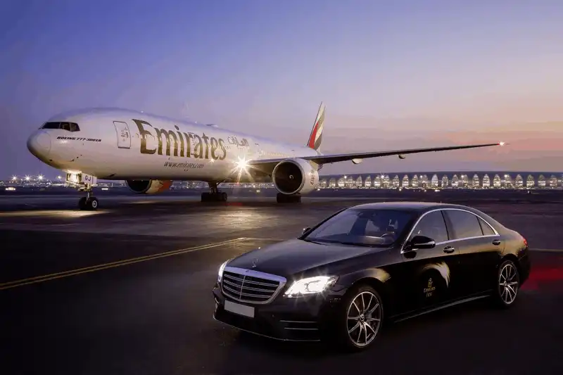 wanderlust tips ben trong khoang hang nhat xa xi cua hang hang khong emirates 1