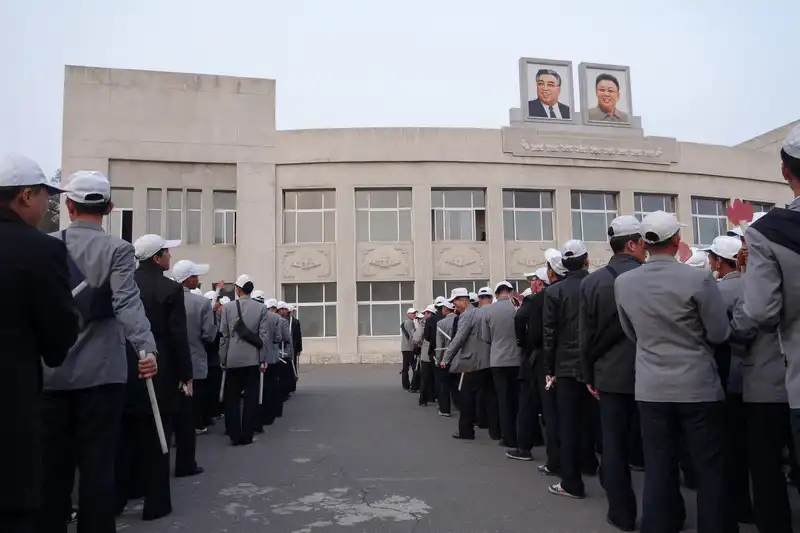 wanderlust tips chum anh cho thay su tuong phan lon giua han quoc va bac trieu tien 16