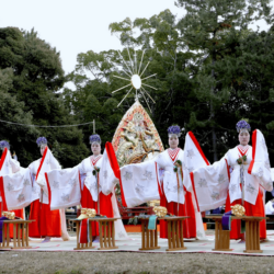 wanderlust tips diem danh nhung le hoi thang 12 tung bung tren khap the gioi 9 e1511515051110