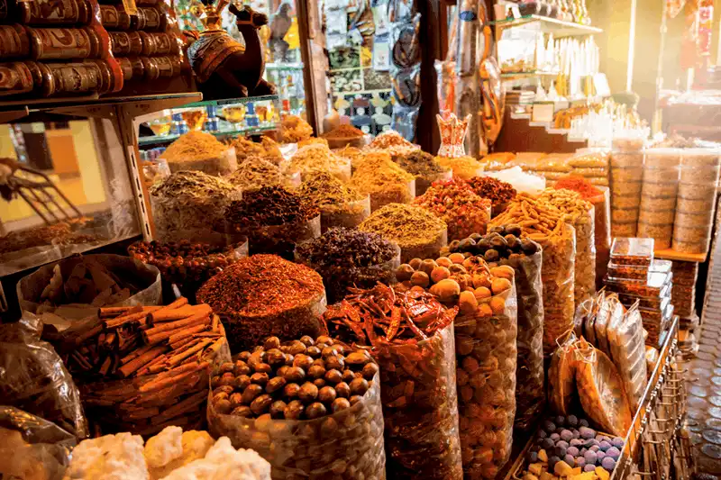 wanderlust tips kham pha spice souk cho gia vi noi tieng o dubai 4