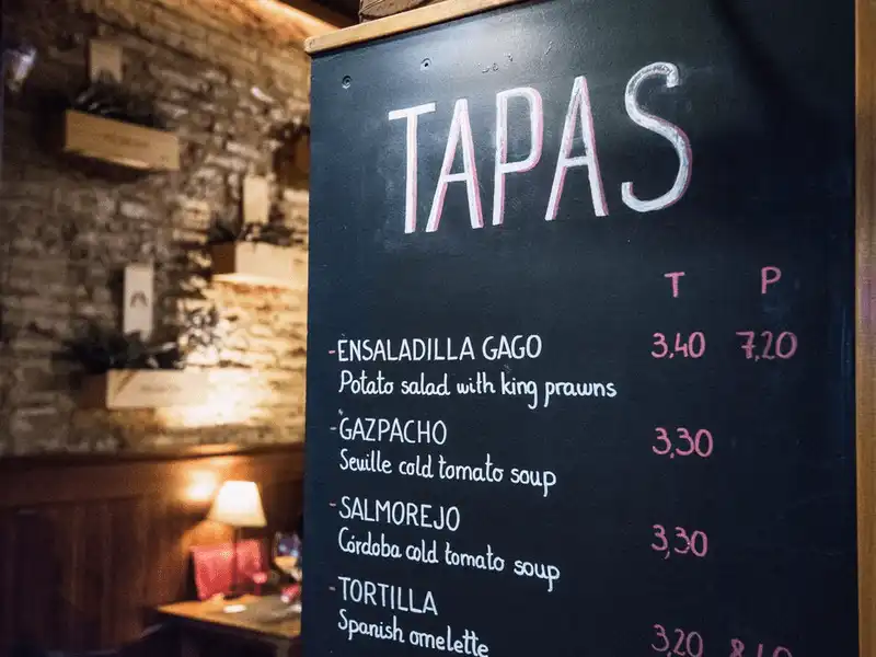 wanderlust tips ly do seville tay ban nha la diem den ly tuong nhat the gioi nam 201814