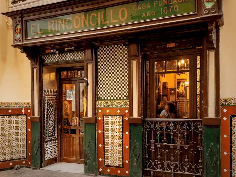 wanderlust tips ly do seville tay ban nha la diem den ly tuong nhat the gioi nam 201815