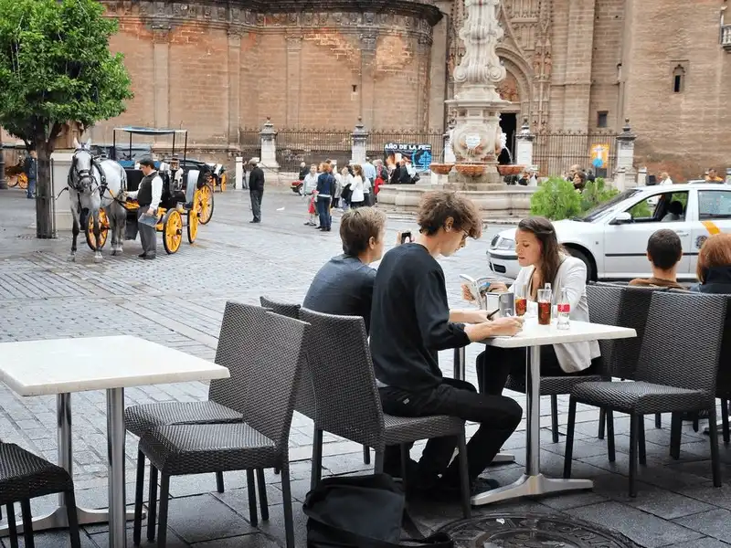 wanderlust tips ly do seville tay ban nha la diem den ly tuong nhat the gioi nam 201820