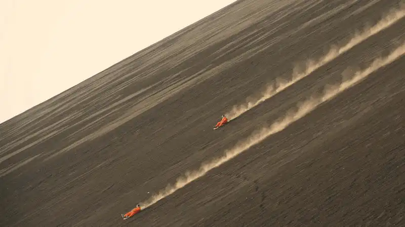 wanderlust tips thot tim voi 5 tour du lich nguy hiem nhat the gioi 2