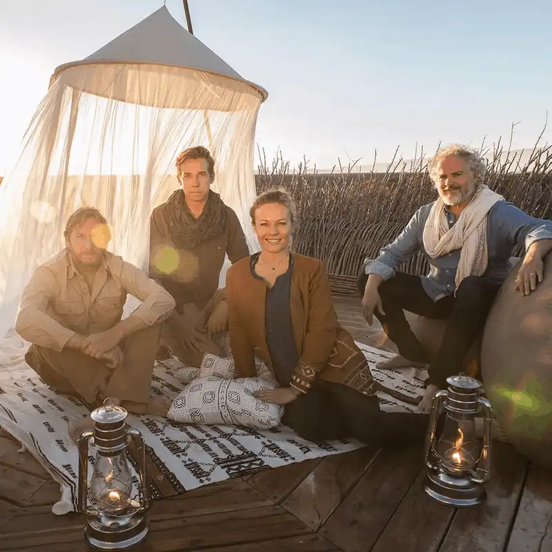 wanderlust tips toi chau phi dung quen nghi duong trong khach san chim 9