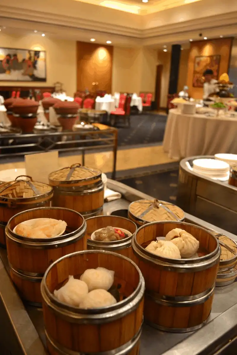 wanderlust tips uu dai hap dan thang 12 tai khach san nikko ha noi2 1