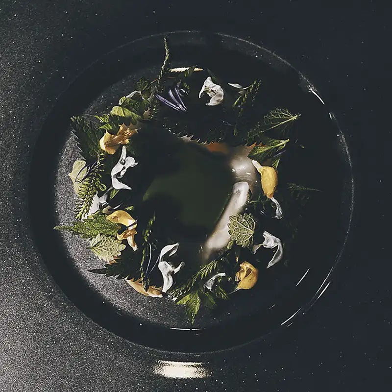 wanderlust tips ve dep doc dao cua nha hang duoi bien dau tien tai chau au 5