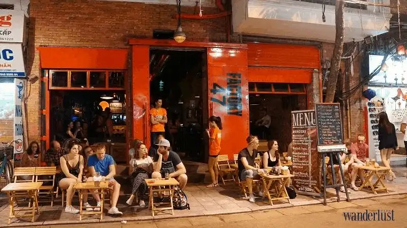 wanderlust tips 6 con pho Ha Noi nhac den la them 11