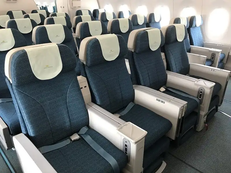 wanderlust tips 9 dieu co the ban chua biet ve A350 VietnamAirlines 8