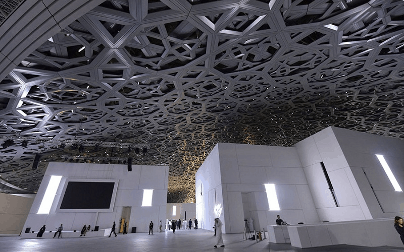 Chiêm ngưỡng vẻ đẹp xa hoa của bảo tàng Louvre giữa lòng Trung Đông