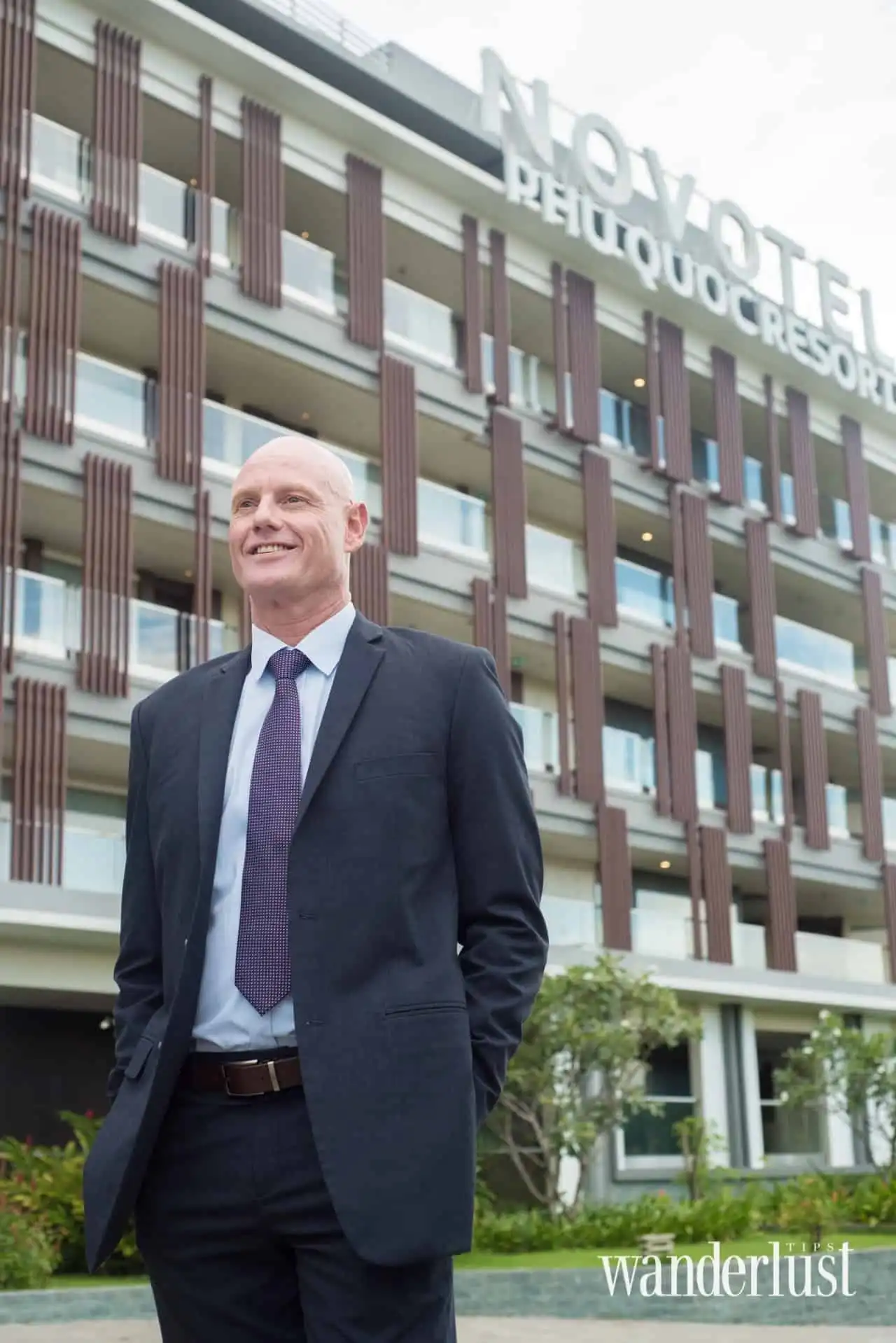 5.Tro chuyen voi Lee Pearce Tong quan ly Novotel Phu Quoc Resort